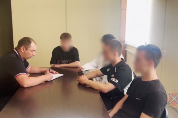 Волгоградские правоохранители задержали группу дебоширов